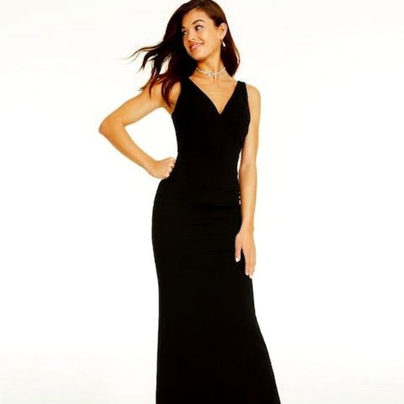 Emerald Sundae Juniors V-Neck Cutout Maxi Dress - Picture 1 of 5